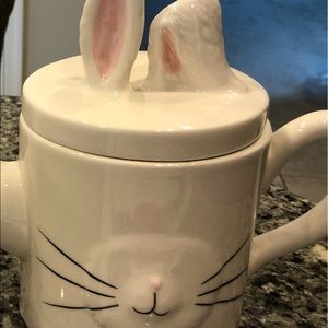 Magenta bunny teapot